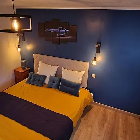 Centre Au Pied Du Chateau Apartment Schirmeck
